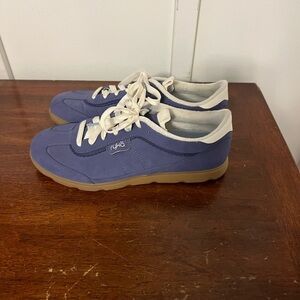 Rykä Women's Effortless Lace-Up Sneakers, casual walking shoe size 8 like new